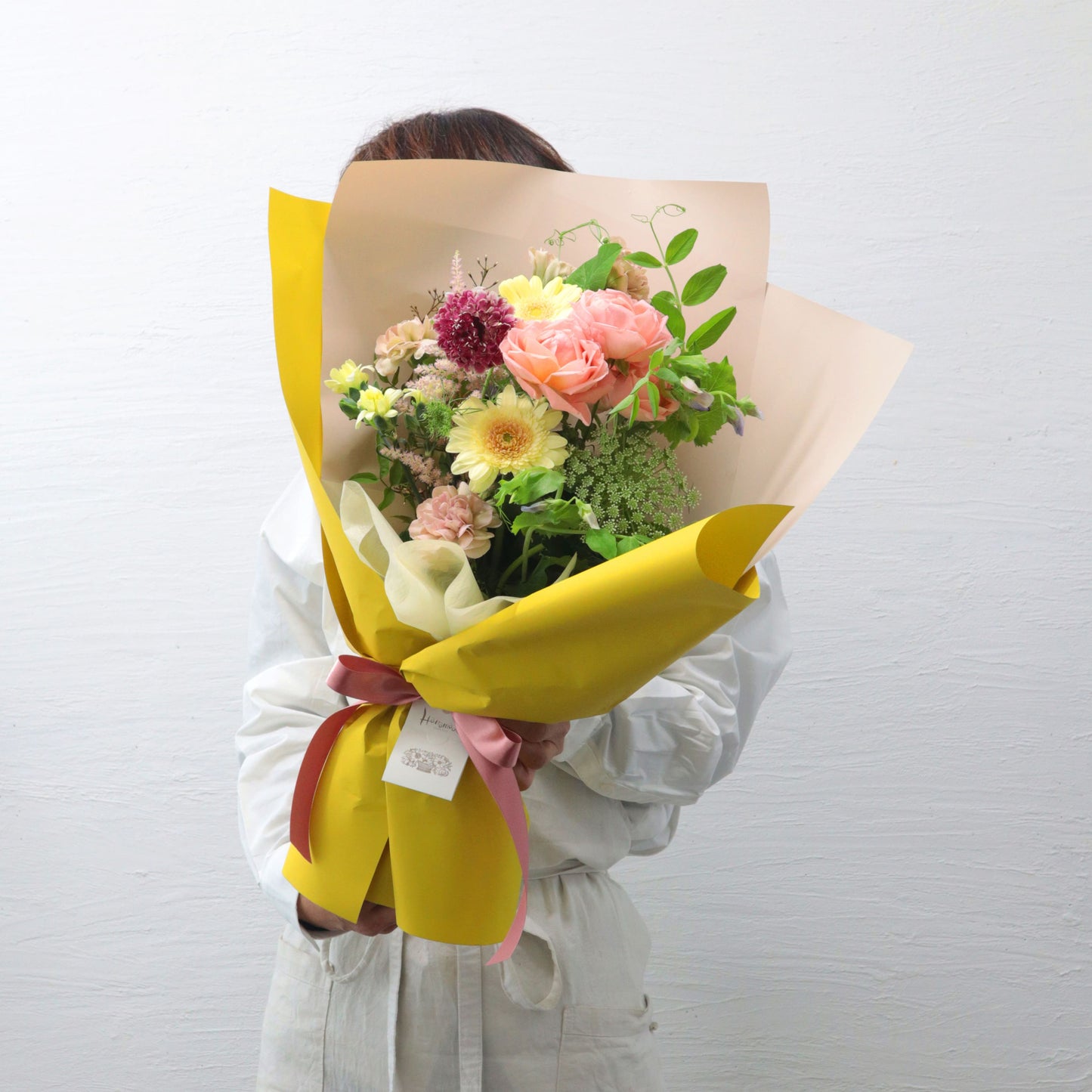 花束 イエローラッピング