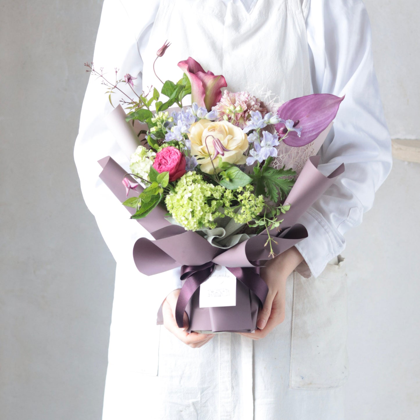 大人のローズ立つ花束