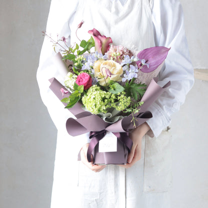 大人のローズ立つ花束