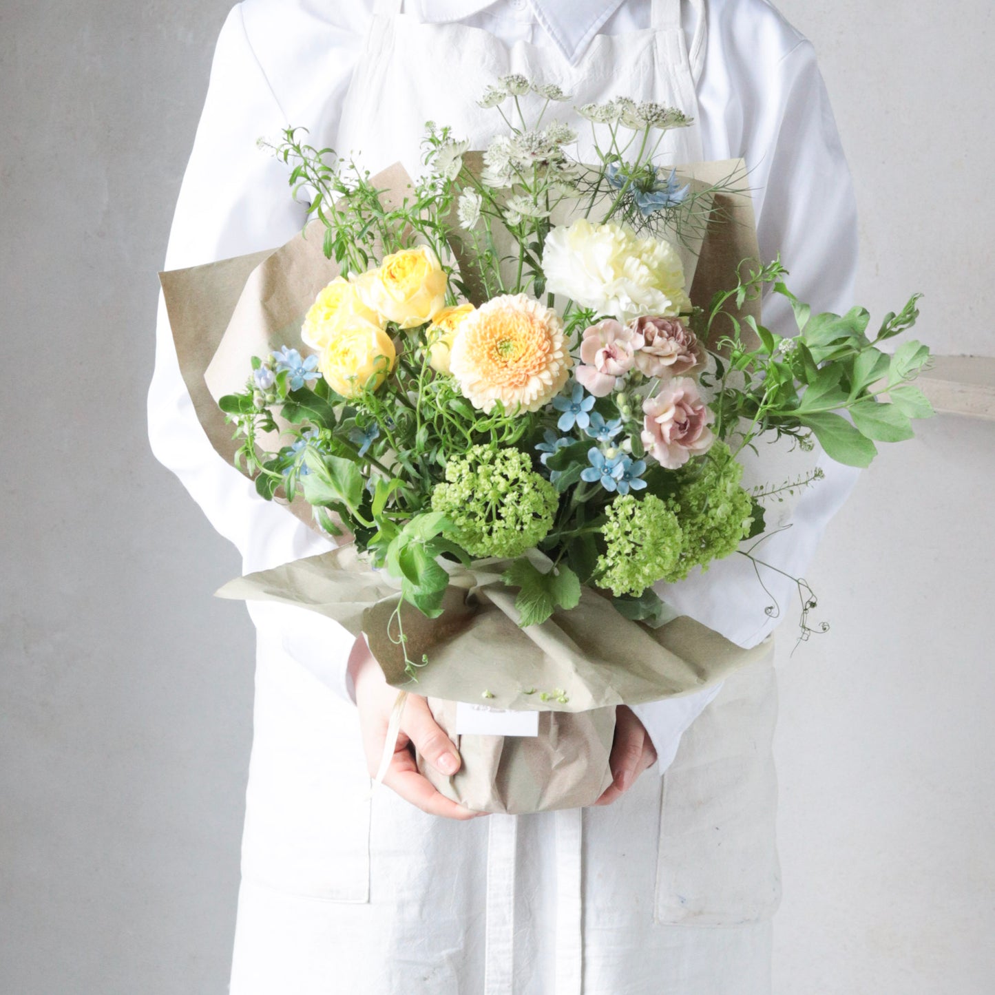 陽だまりの立つ花束