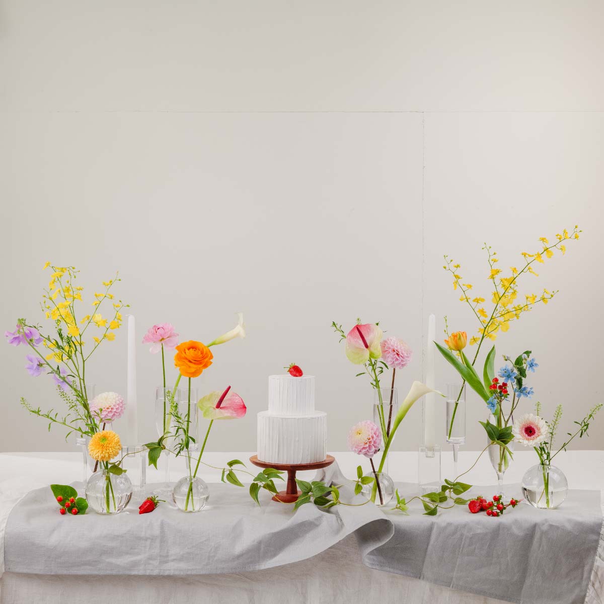 手軽におうちスタジオ！花と花びんのレンタルセット（送料込）【カラフル】