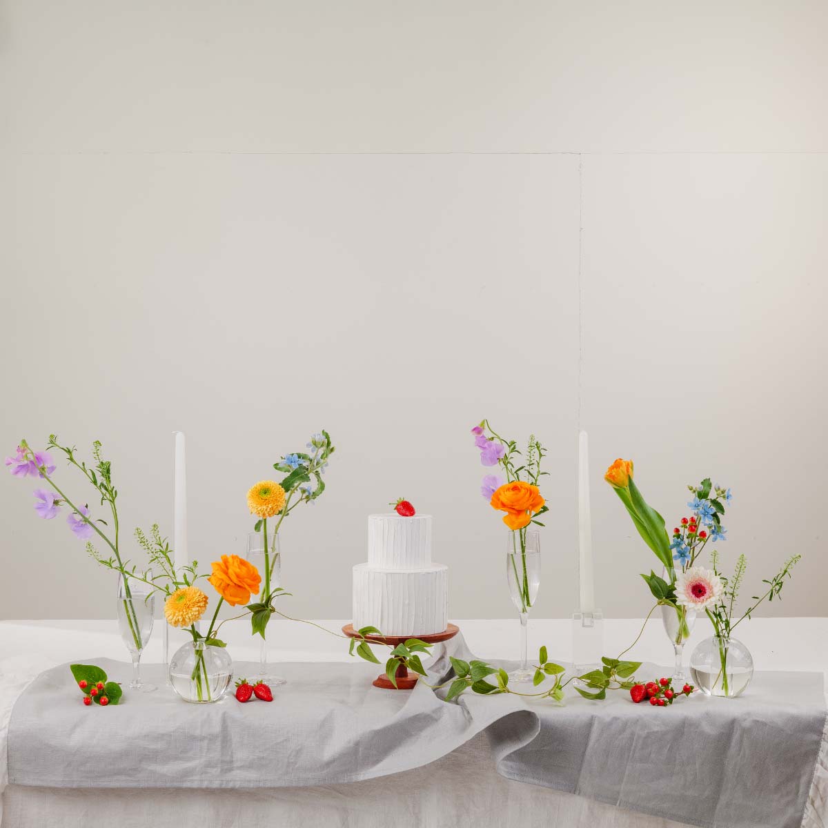 手軽におうちスタジオ！花と花びんのレンタルセット（送料込）【カラフル】